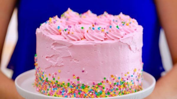 Strawberry cake for summer season days 1