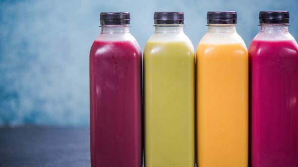 Hawker Sells Atas Cold-Pressed Juices 3
