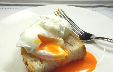 Our Top-Tested Tricks for Separating, Boiling, and Poaching Eggs 3