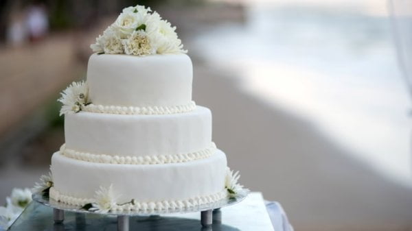 High courtroom avoids new case over same-sex wedding cake 3