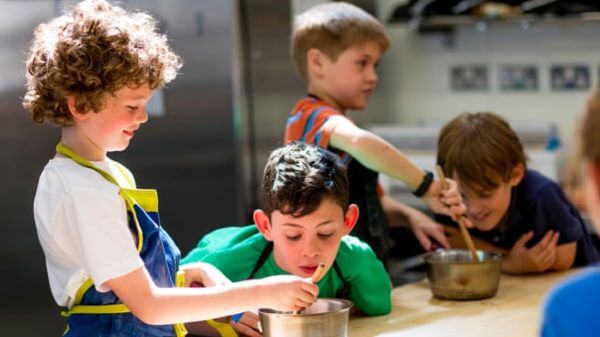 Family Time: Why youngsters ought to assist with the cooking 2