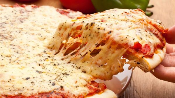 Florida lady accused of assault over pizza slice 4
