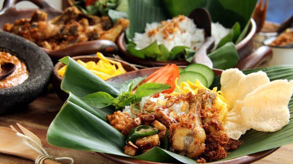 Jakarta Cafe: Family Business Serves Up Authentic Indonesian Cuisine 6