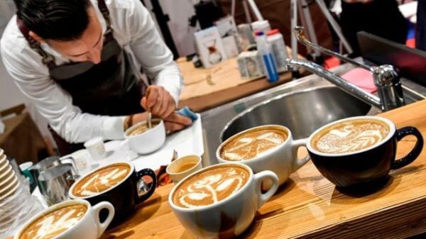 Daily coffee doesn't affect cancer hazard 6