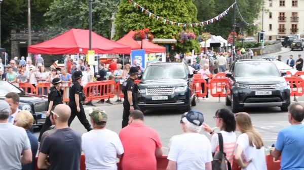 Prince Charles and Camilla in Tavistock to experience posh food - stay updates 5