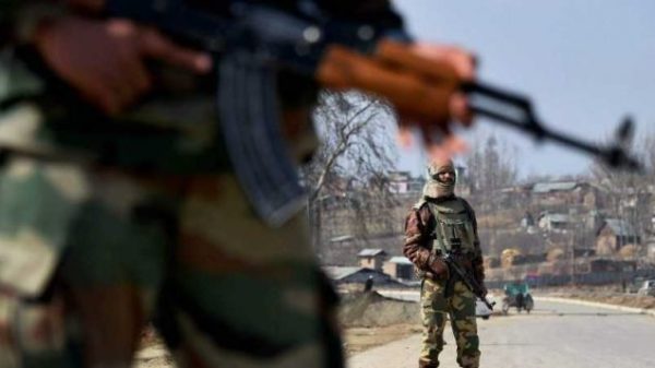 LIVE news updates: Gunfight broke out among millitants and protection forces in J&K 3