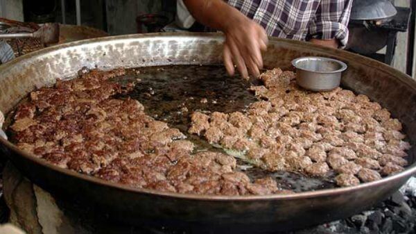 Foodie’s Paradise: nine Heavenly Dishes That You Can Only Try In Lucknow! 4