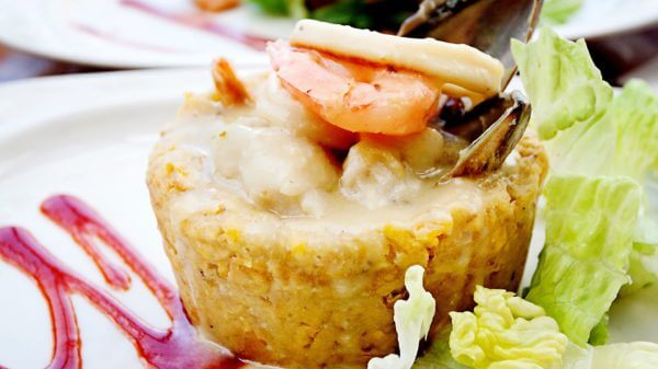 Majority of Americans Don’t Try Local Cuisine on Vacation 5